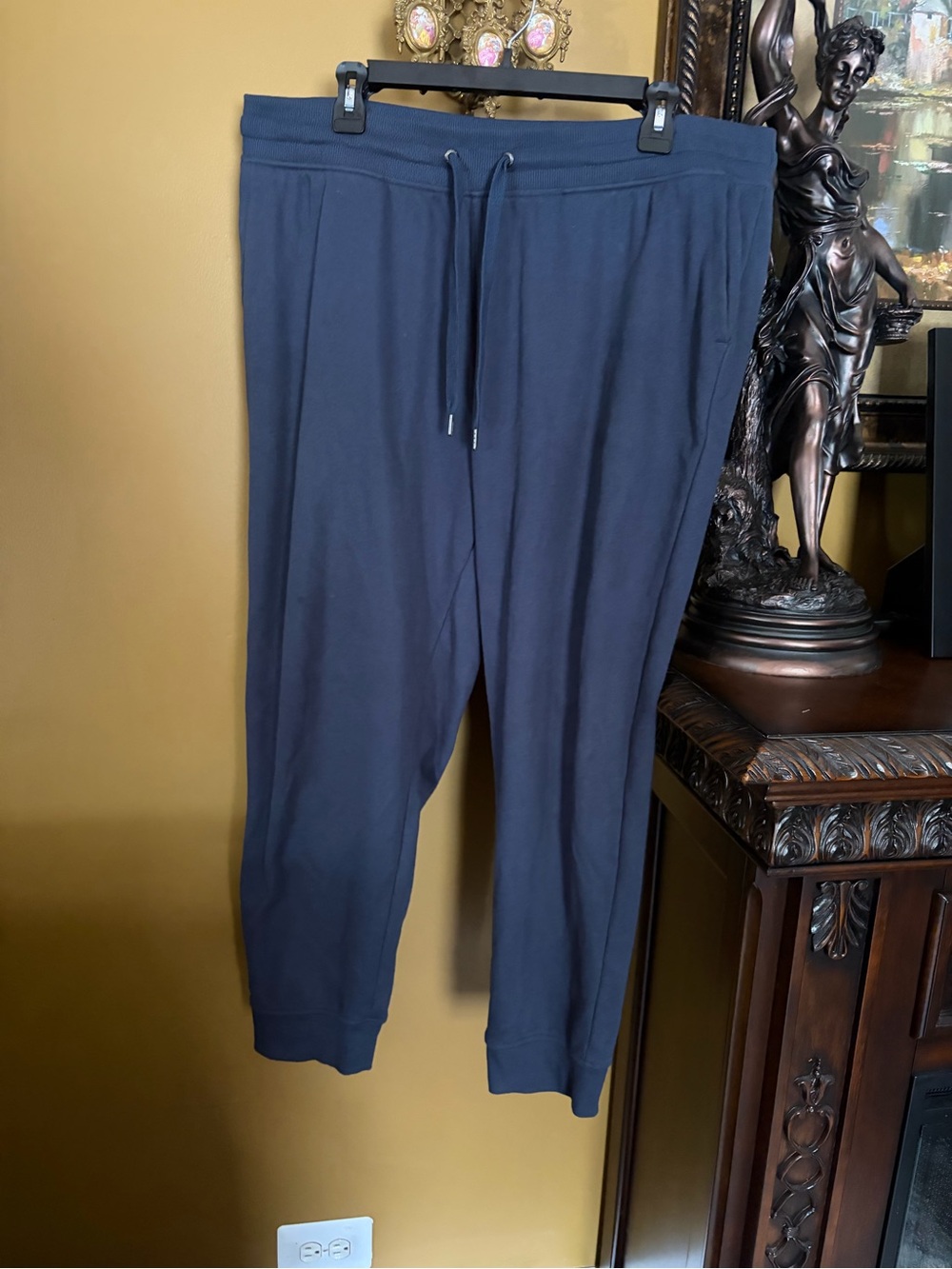 Orvis Navy Blue Drawstring Jogger Sweatpants